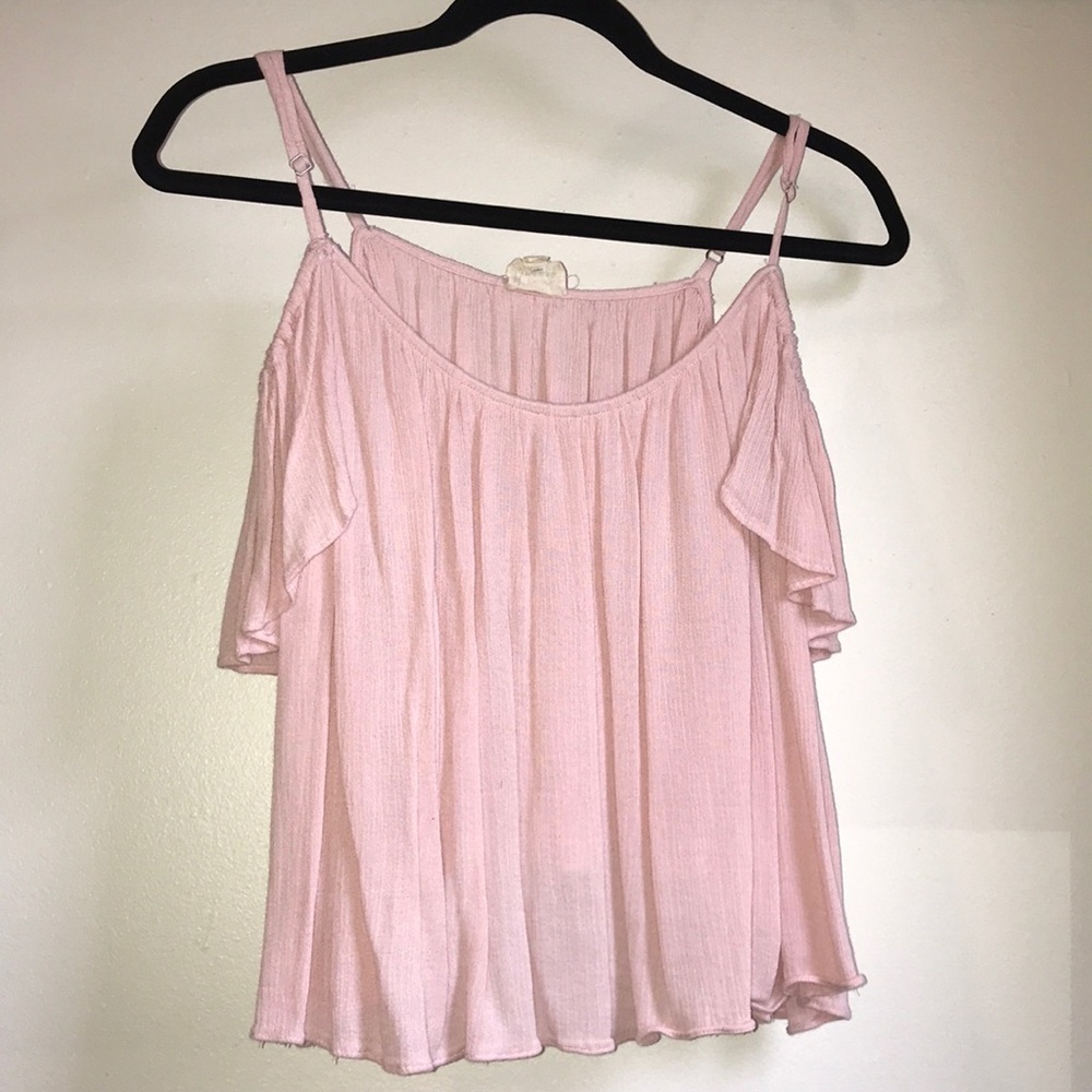 Juniors/ women’s pink off the shoulder top